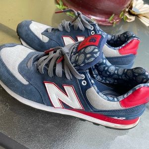 New Balance 574 Blue Paisley size 9